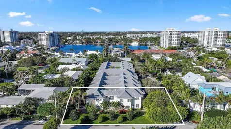 1028 Bay Street Delray Beach FL 33483