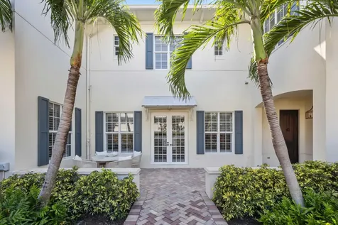1028 Bay Street Delray Beach FL 33483