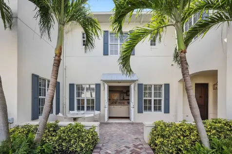1028 Bay Street Delray Beach FL 33483
