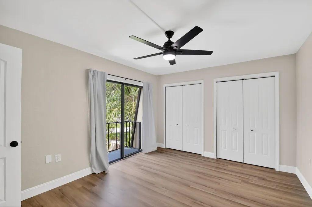 904 9th Court Palm Beach Gardens FL 33410