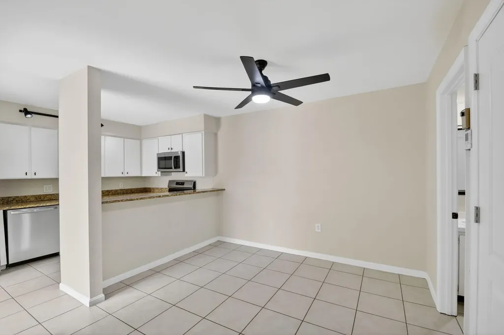 904 9th Court Palm Beach Gardens FL 33410