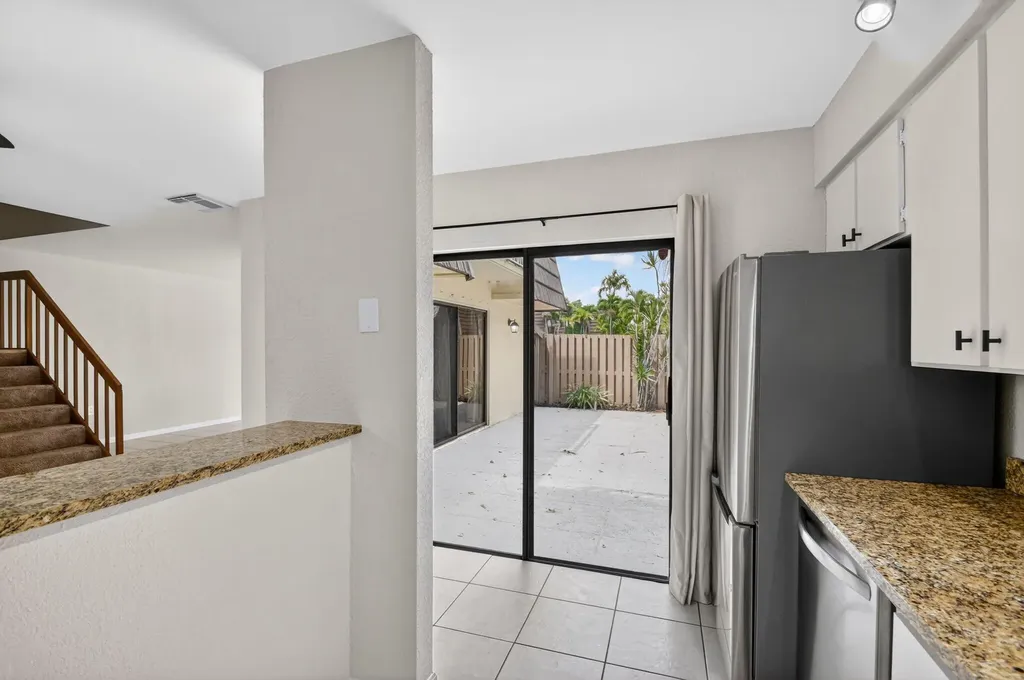 904 9th Court Palm Beach Gardens FL 33410
