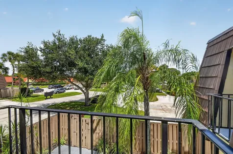 904 9th Court Palm Beach Gardens FL 33410