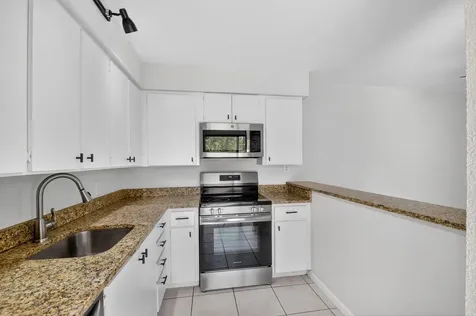 904 9th Court Palm Beach Gardens FL 33410