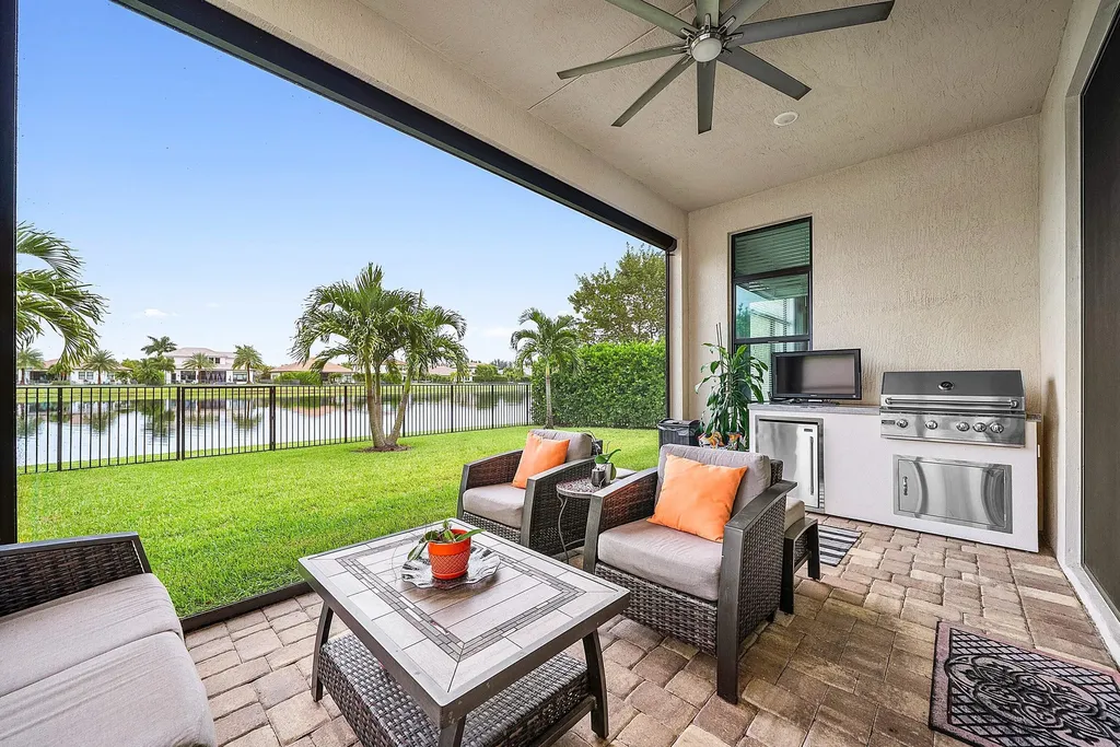 8884 Grand Prix Lane Boynton Beach FL 33472