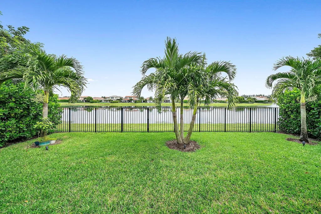 8884 Grand Prix Lane Boynton Beach FL 33472