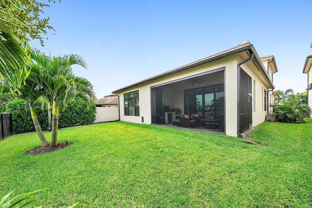 8884 Grand Prix Lane Boynton Beach FL 33472