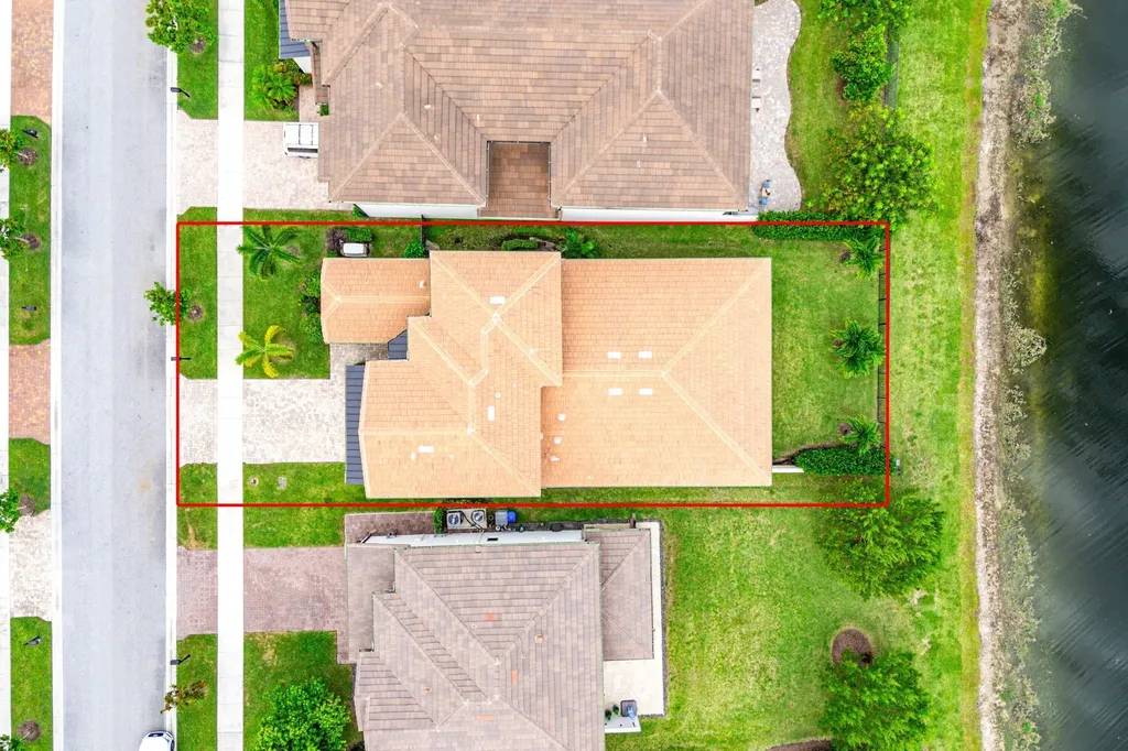 8884 Grand Prix Lane Boynton Beach FL 33472
