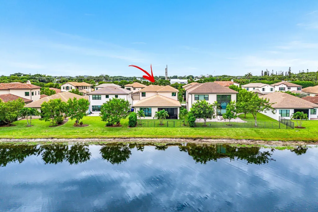 8884 Grand Prix Lane Boynton Beach FL 33472