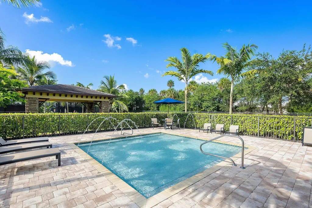 8884 Grand Prix Lane Boynton Beach FL 33472
