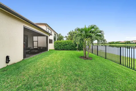 8884 Grand Prix Lane Boynton Beach FL 33472