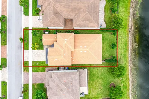 8884 Grand Prix Lane Boynton Beach FL 33472