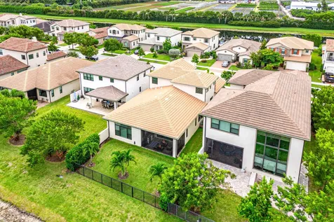 8884 Grand Prix Lane Boynton Beach FL 33472