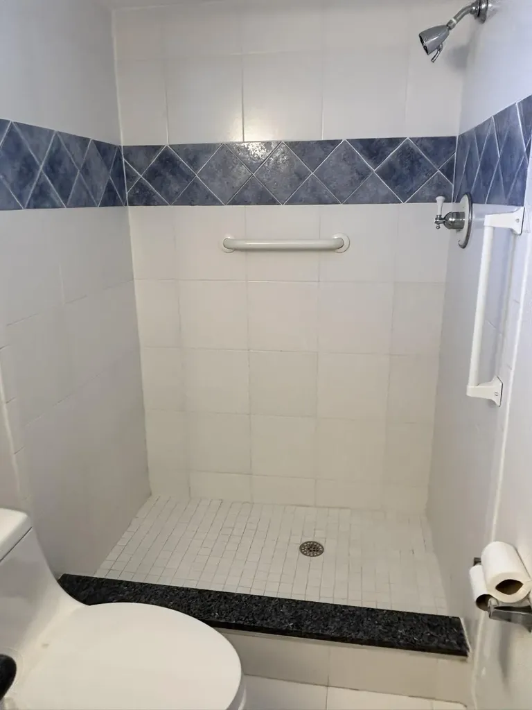 2668 Garden Drive N Lake Worth Beach FL 33461