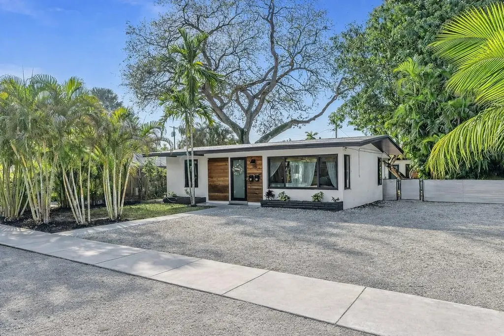 316 SW 21 Street Fort Lauderdale FL 33315