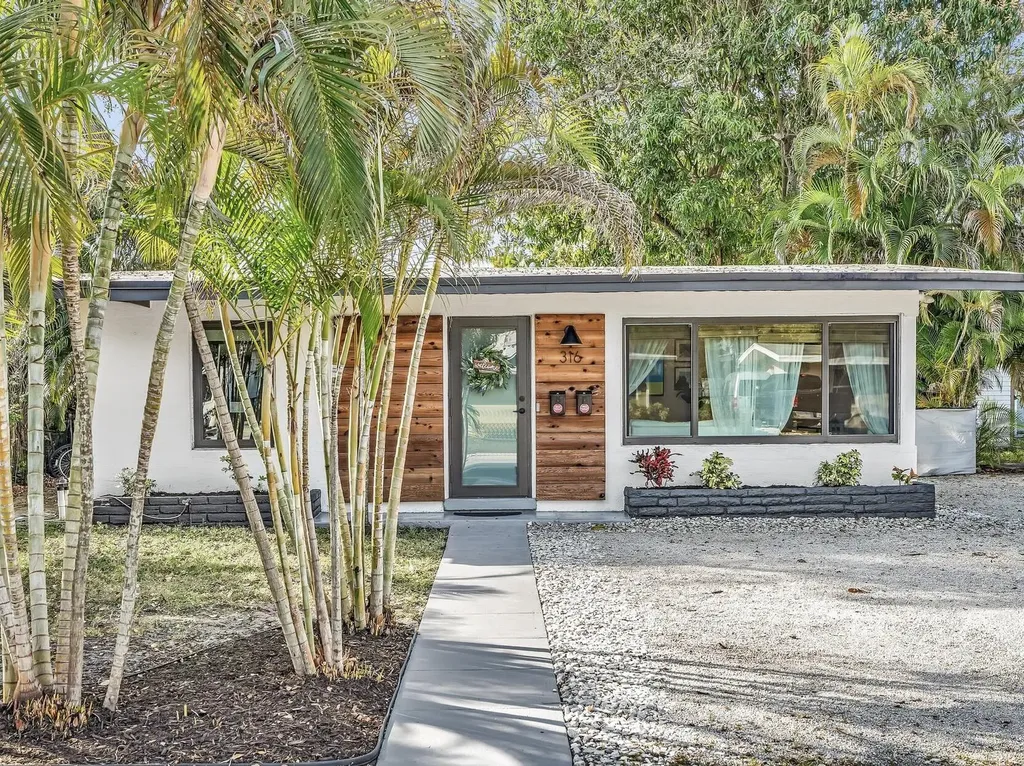 316 SW 21 Street Fort Lauderdale FL 33315
