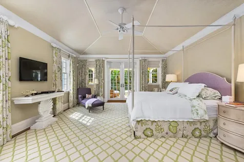 246 Emerald Lane Palm Beach FL 33480