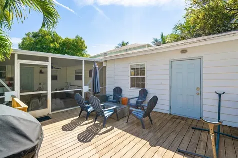 215 S Palmway Lake Worth Beach FL 33460