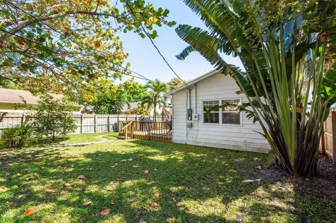 215 S Palmway Lake Worth Beach FL 33460
