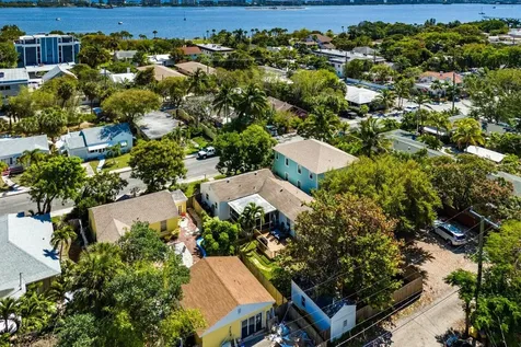 215 S Palmway Lake Worth Beach FL 33460