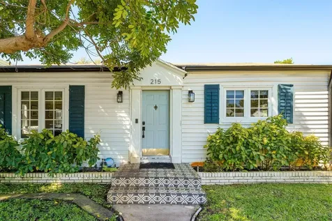 215 S Palmway Lake Worth Beach FL 33460