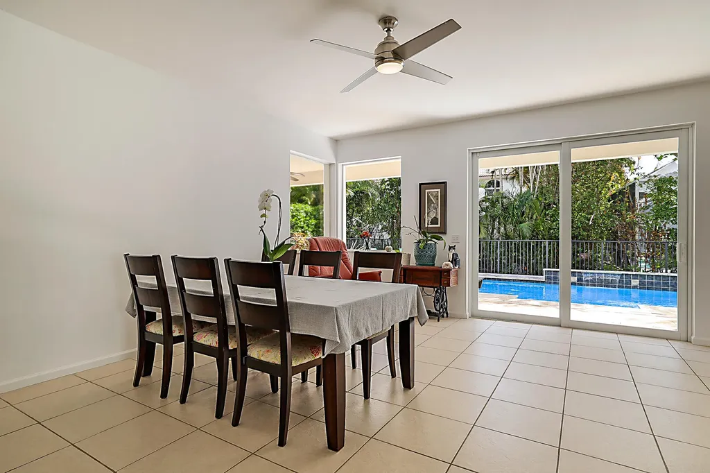 458 Woodview Circle Palm Beach Gardens FL 33418