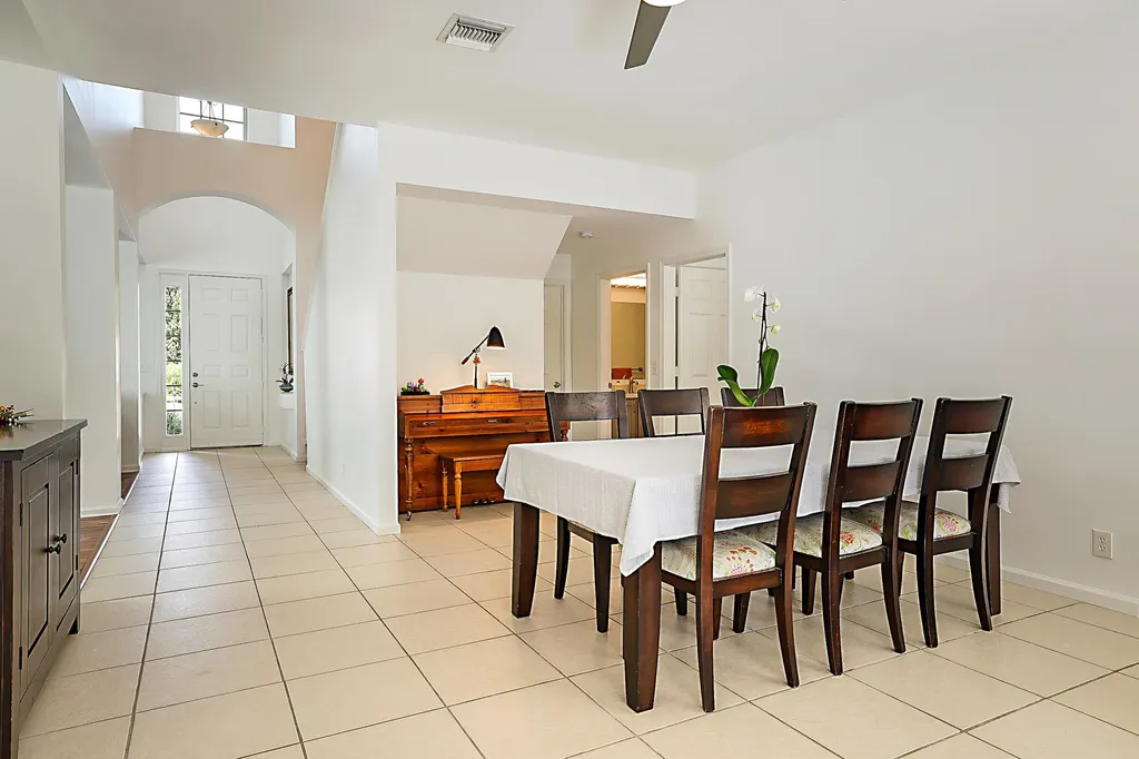 458 Woodview Circle Palm Beach Gardens FL 33418