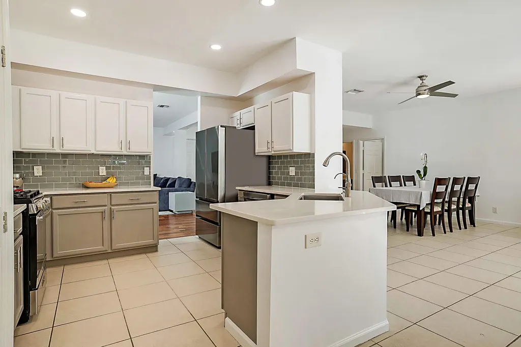 458 Woodview Circle Palm Beach Gardens FL 33418