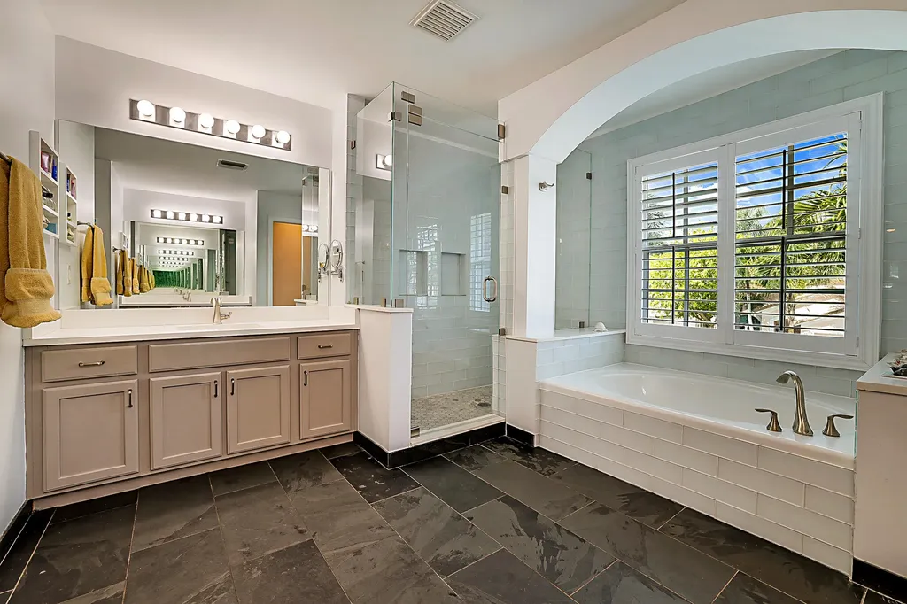 458 Woodview Circle Palm Beach Gardens FL 33418