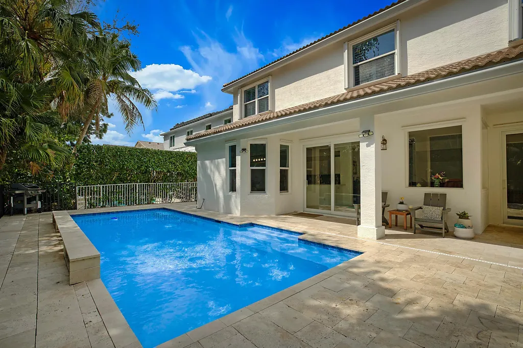 458 Woodview Circle Palm Beach Gardens FL 33418