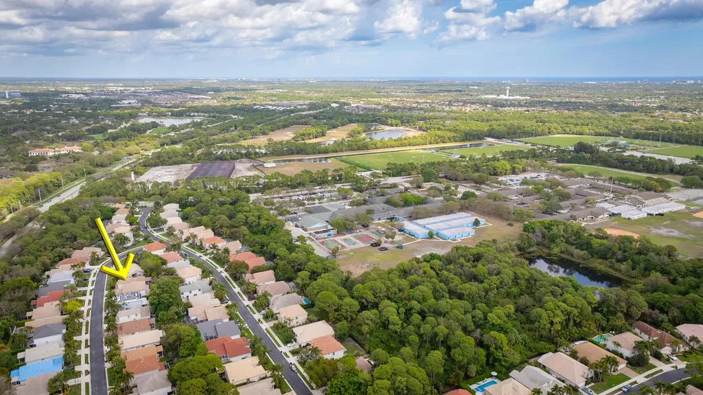 458 Woodview Circle Palm Beach Gardens FL 33418