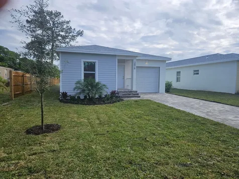 3848 SE Grant Street Stuart FL 34997