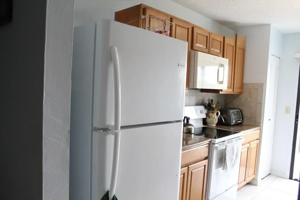 566 SW Sara Boulevard Port St Lucie FL 34953