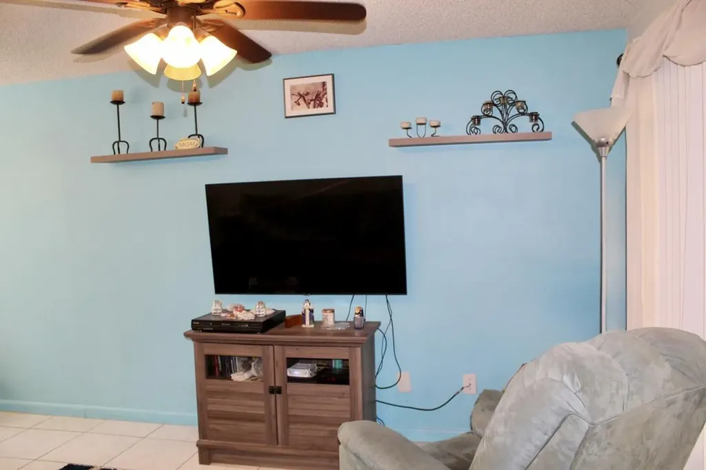 566 SW Sara Boulevard Port St Lucie FL 34953