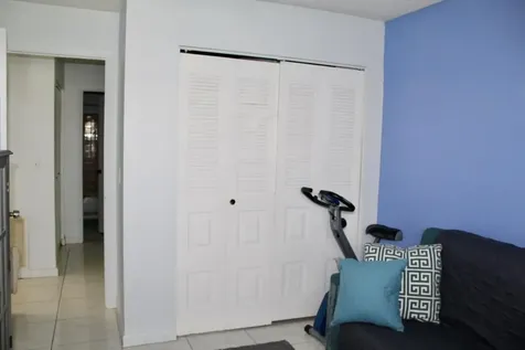 566 SW Sara Boulevard Port St Lucie FL 34953