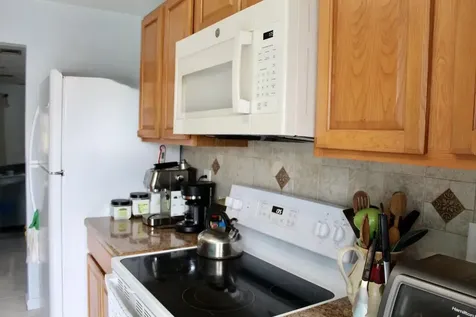 566 SW Sara Boulevard Port St Lucie FL 34953
