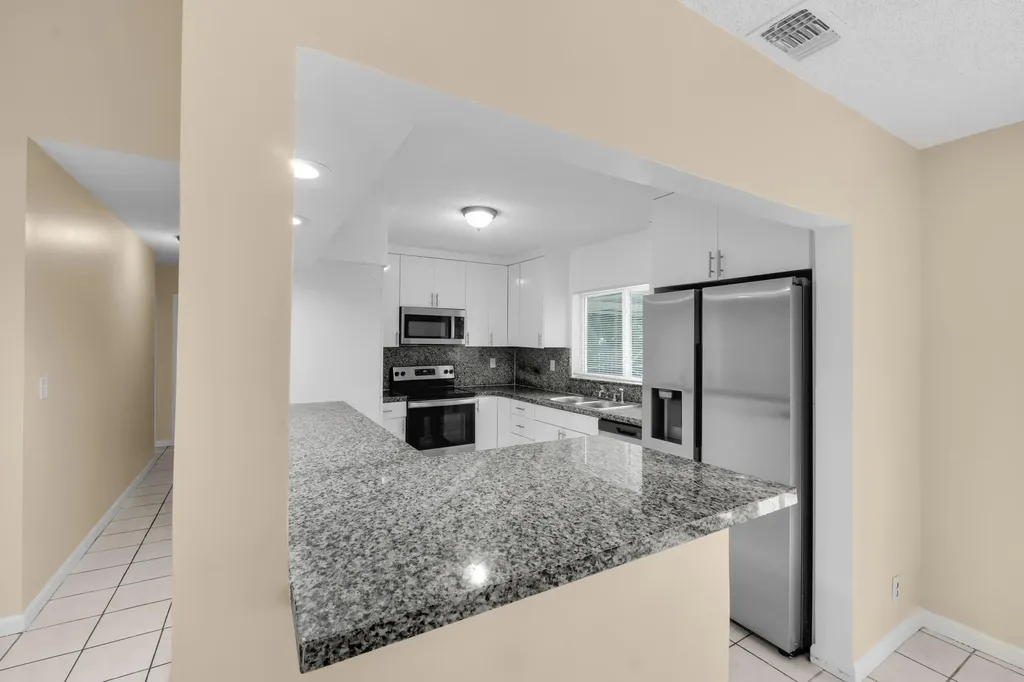 2070 NW 109th Avenue Sunrise FL 33322