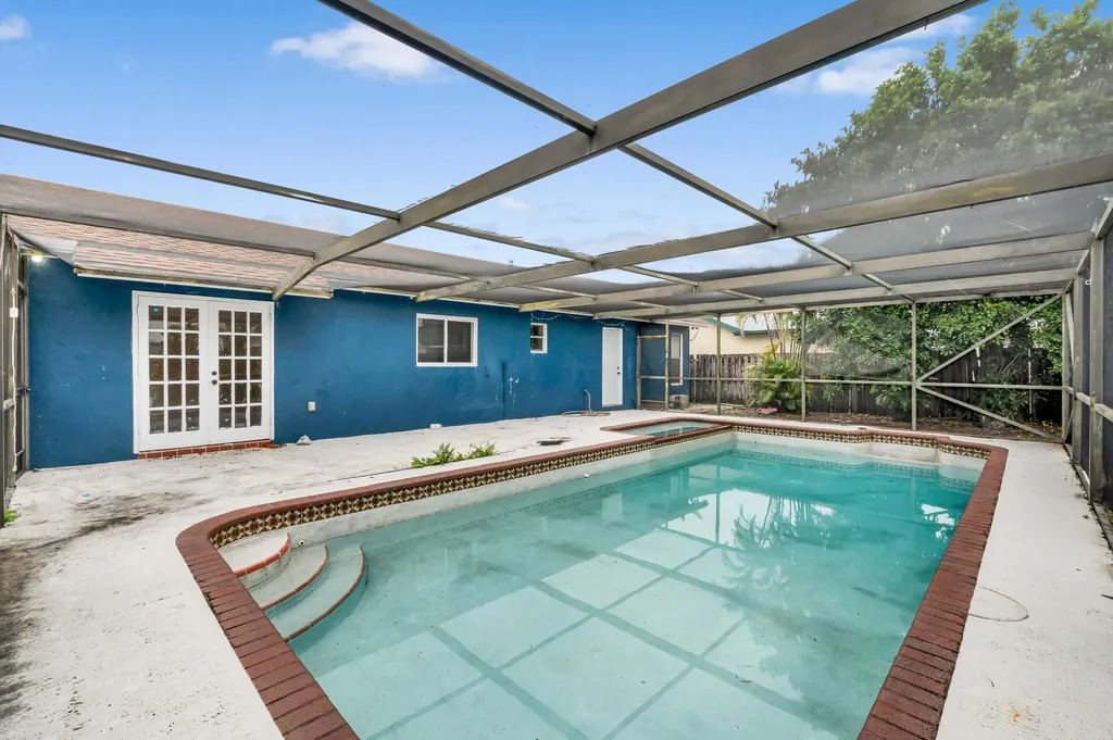 2070 NW 109th Avenue Sunrise FL 33322