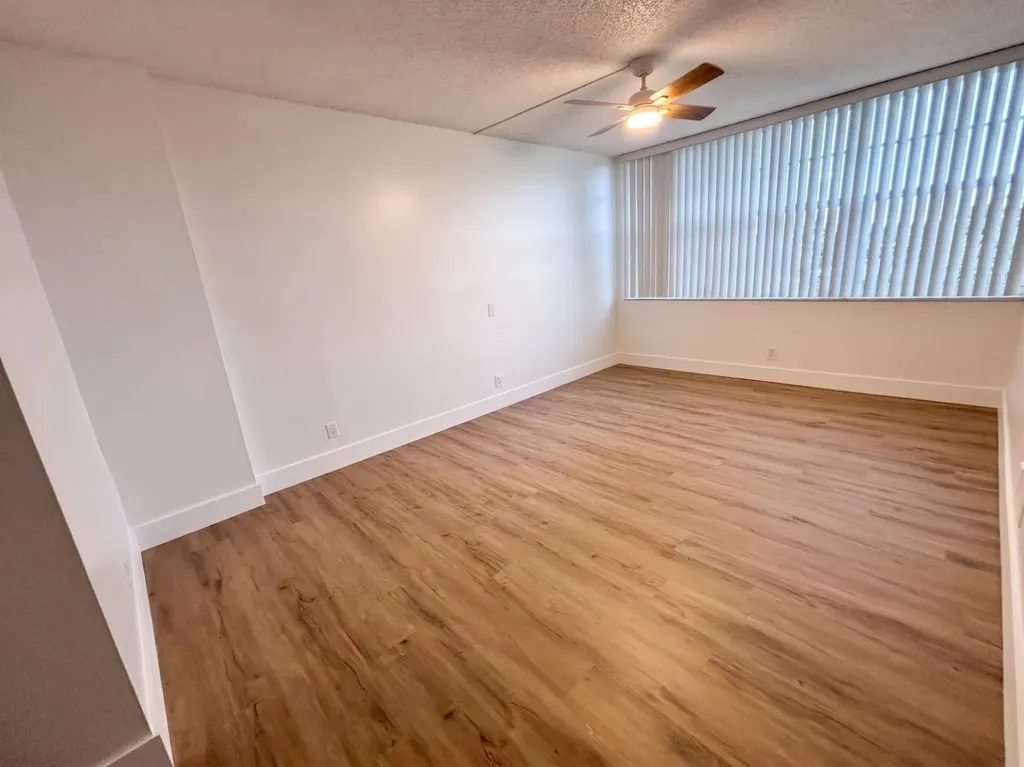 2741 Taft Street Hollywood FL 33020