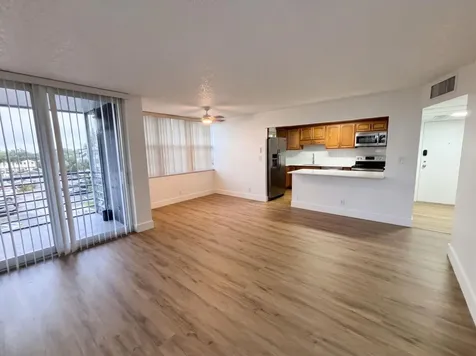 2741 Taft Street Hollywood FL 33020