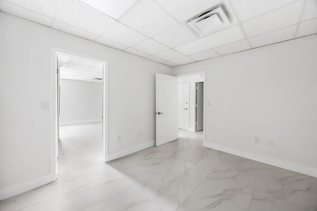 150 NW 70th Avenue Plantation FL 33317
