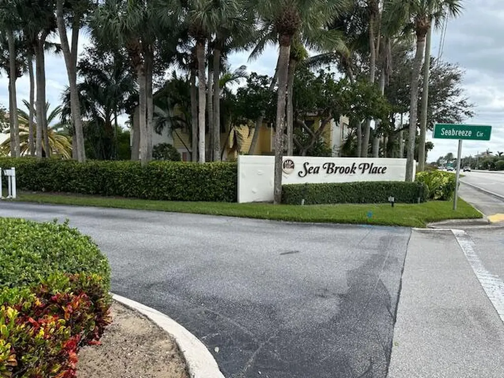 226 Seabreeze Circle Jupiter FL 33477
