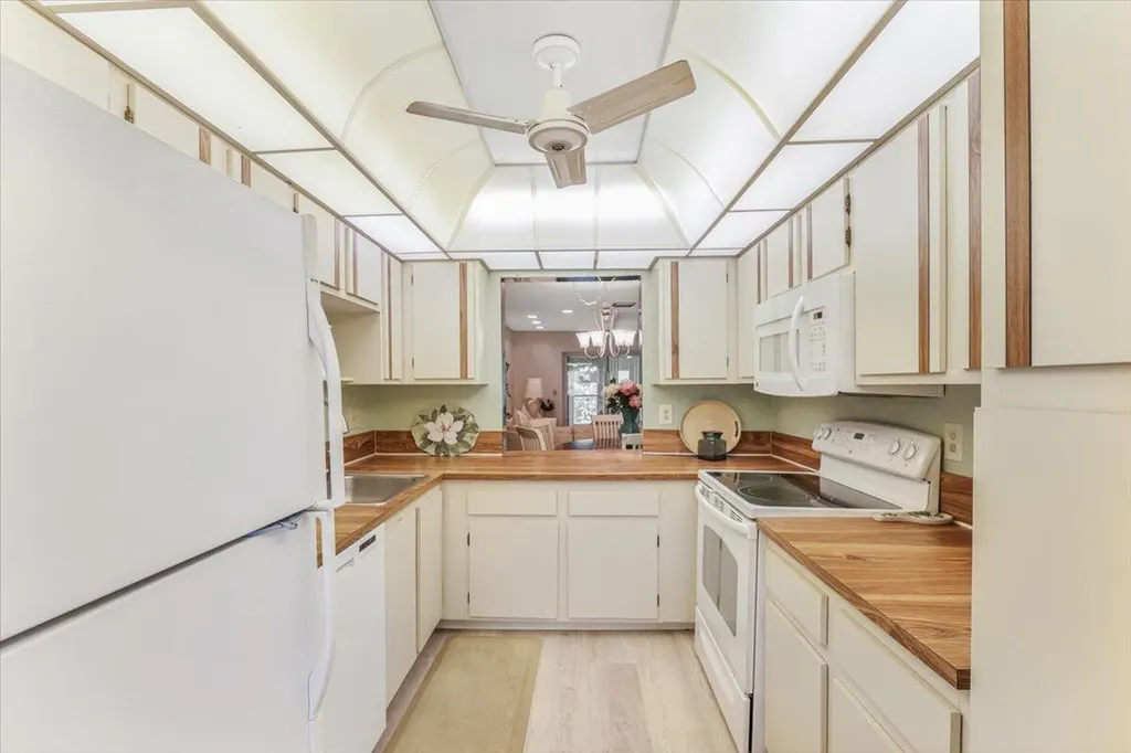 5178 Privet Place Delray Beach FL 33484