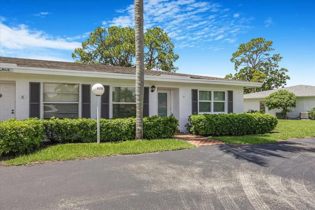 5178 Privet Place Delray Beach FL 33484