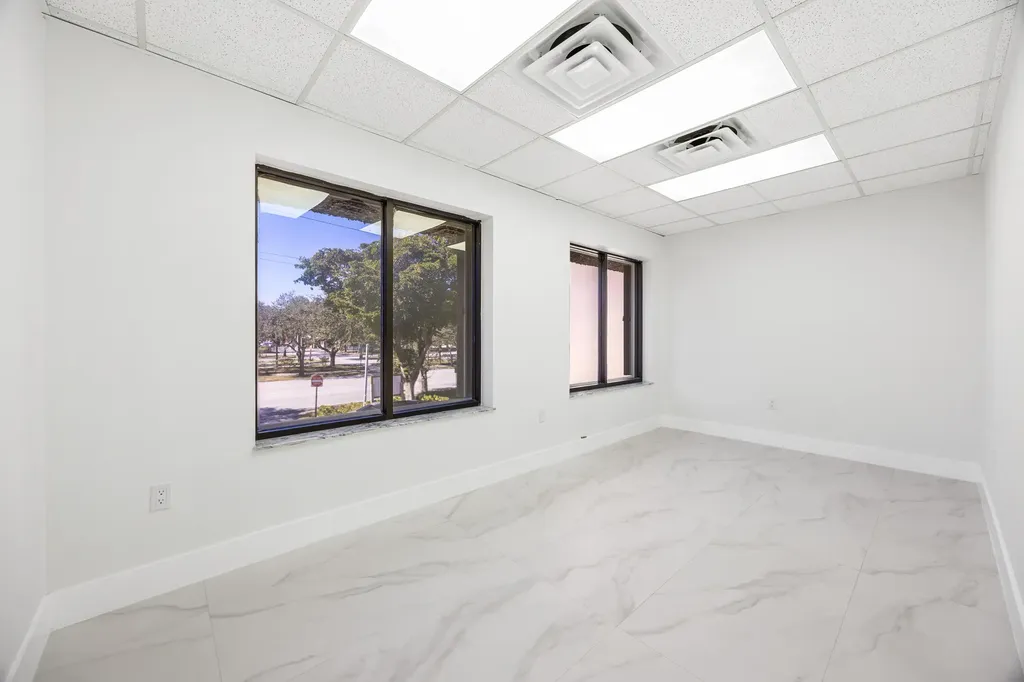 150 NW 70th Avenue Plantation FL 33317