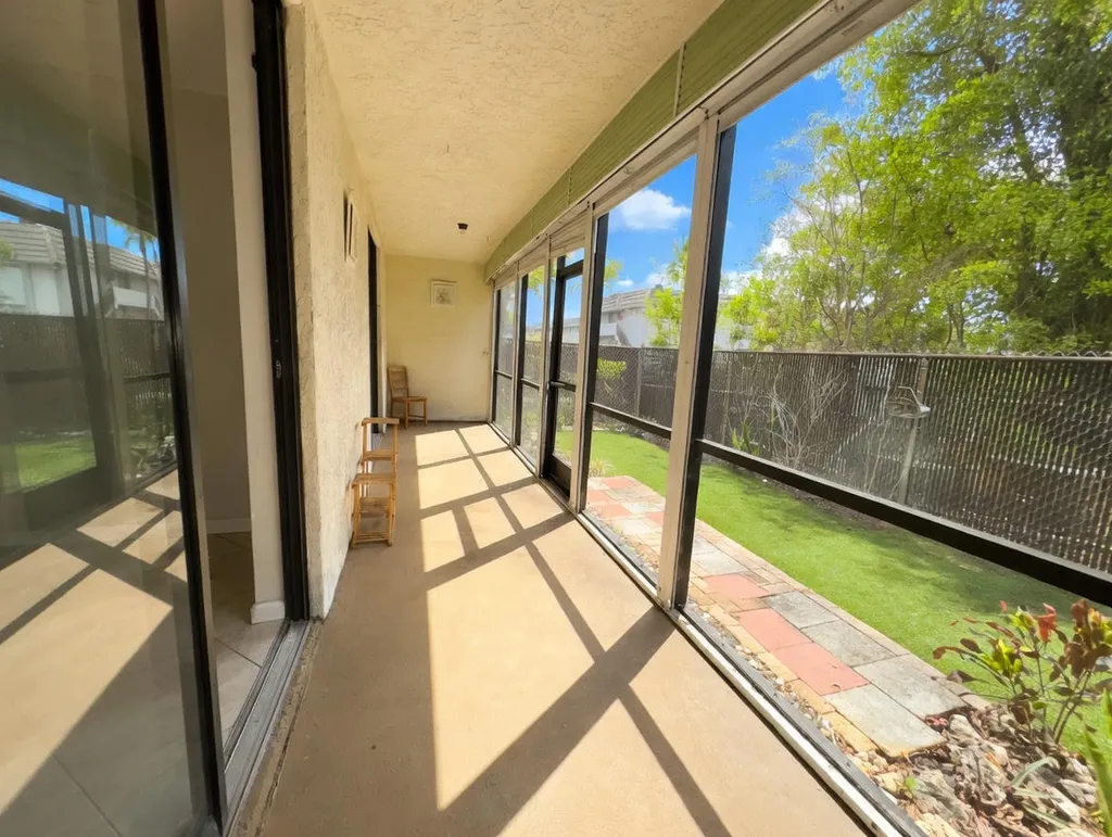 3351 NW 85th Coral Springs FL 33065