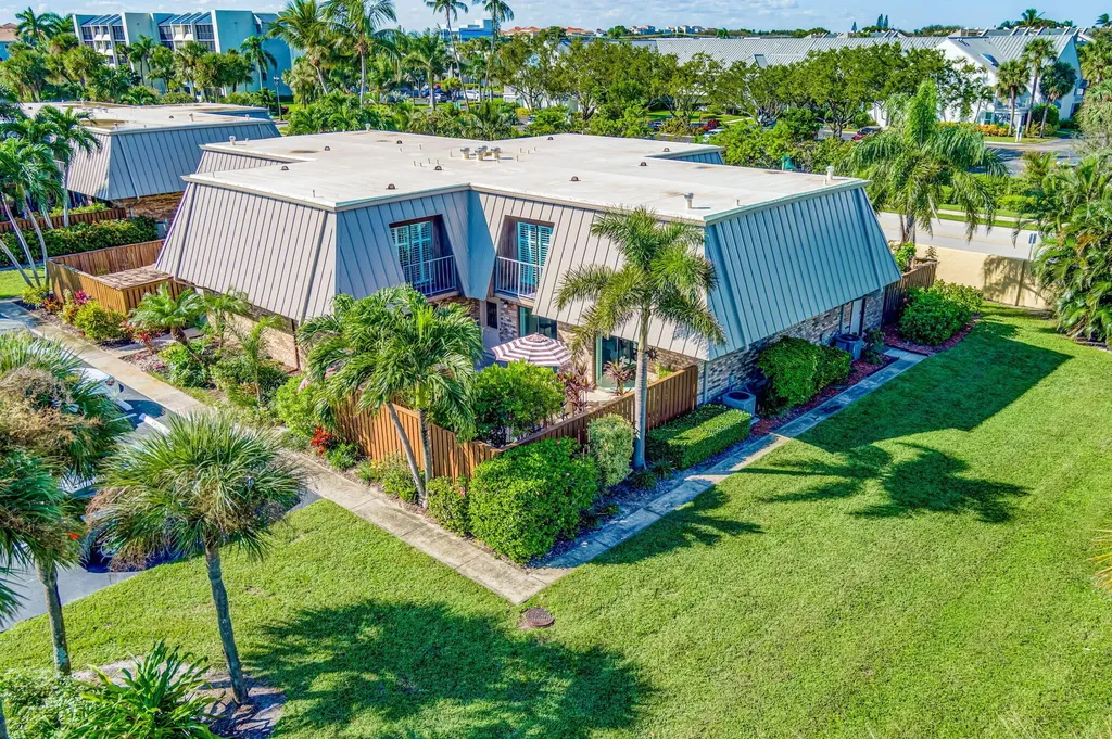 1420 Ocean Way Jupiter FL 33477