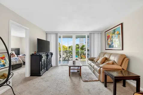 2010 S Federal Highway Boynton Beach FL 33435
