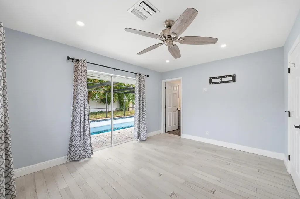 2120 NE 62nd Court Fort Lauderdale FL 33308
