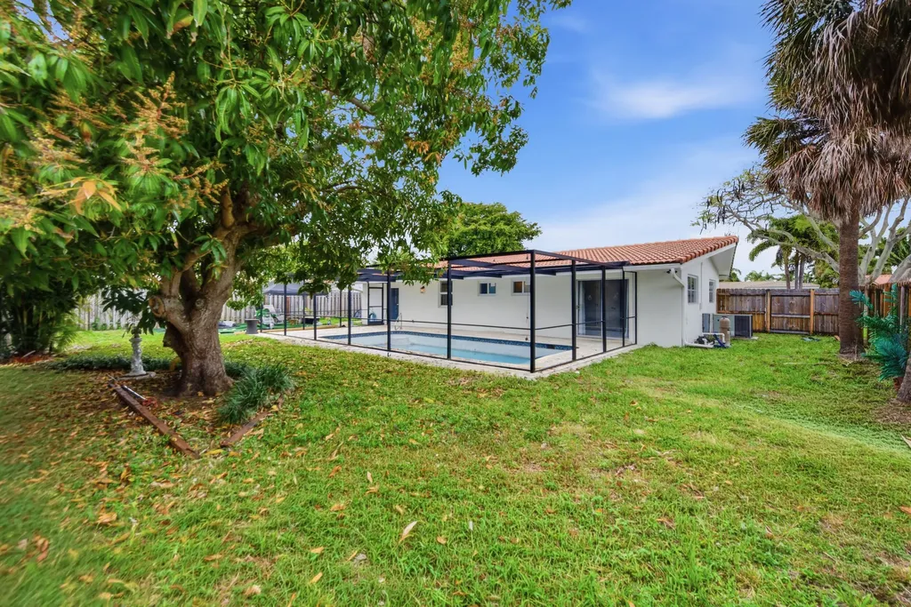 2120 NE 62nd Court Fort Lauderdale FL 33308
